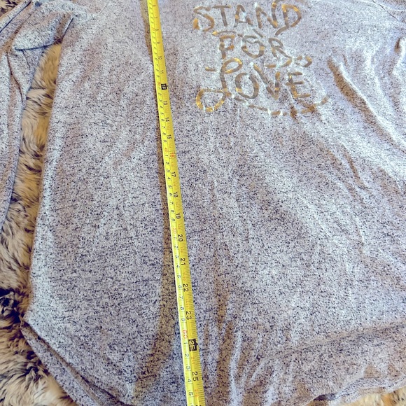 Soft Comfortable Stand For Love Foil Gold Letter Long Sleeve Round Hem Stretch L - Picture 4 of 5